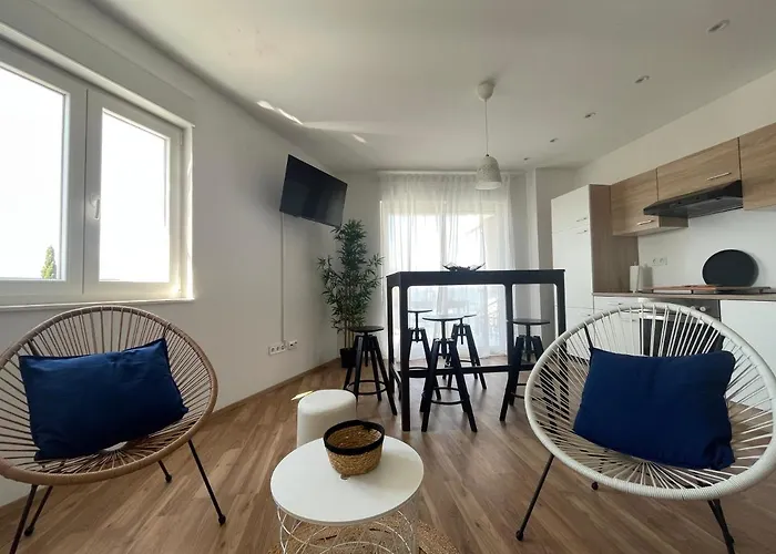 Marko * 特罗吉尔